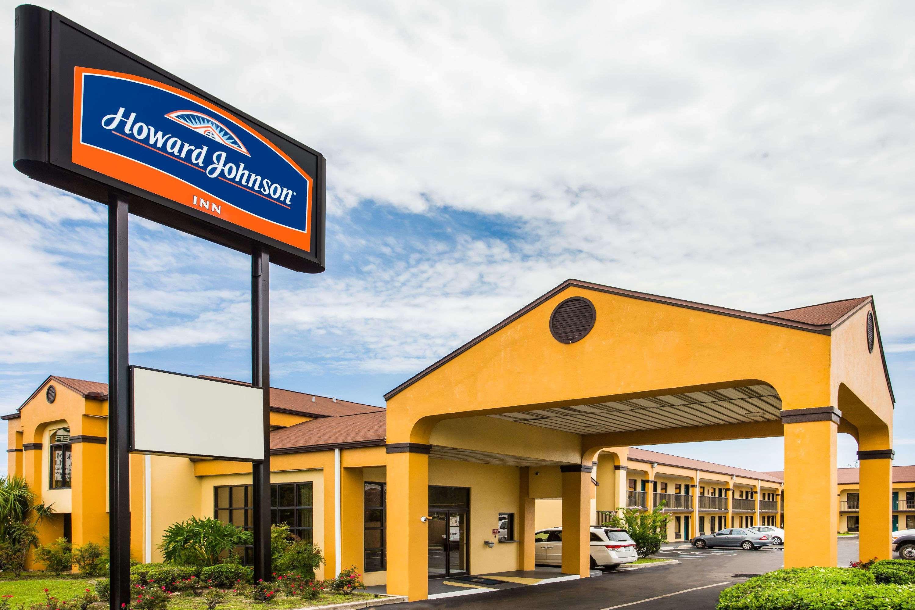 Howard Johnson By Wyndham Panama City Exterior photo